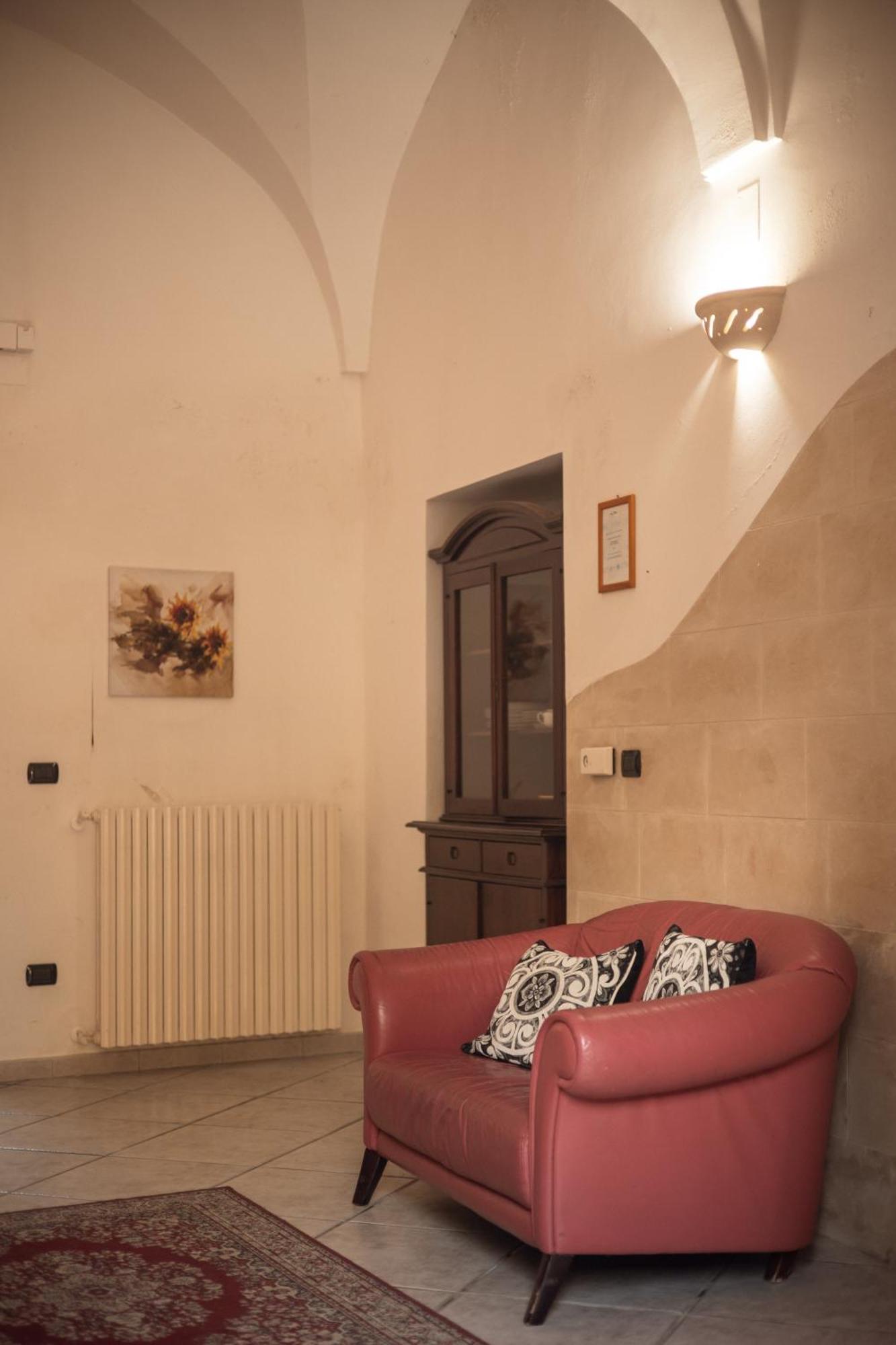 Mary Apt - Historical Residence- Лече Екстериор снимка