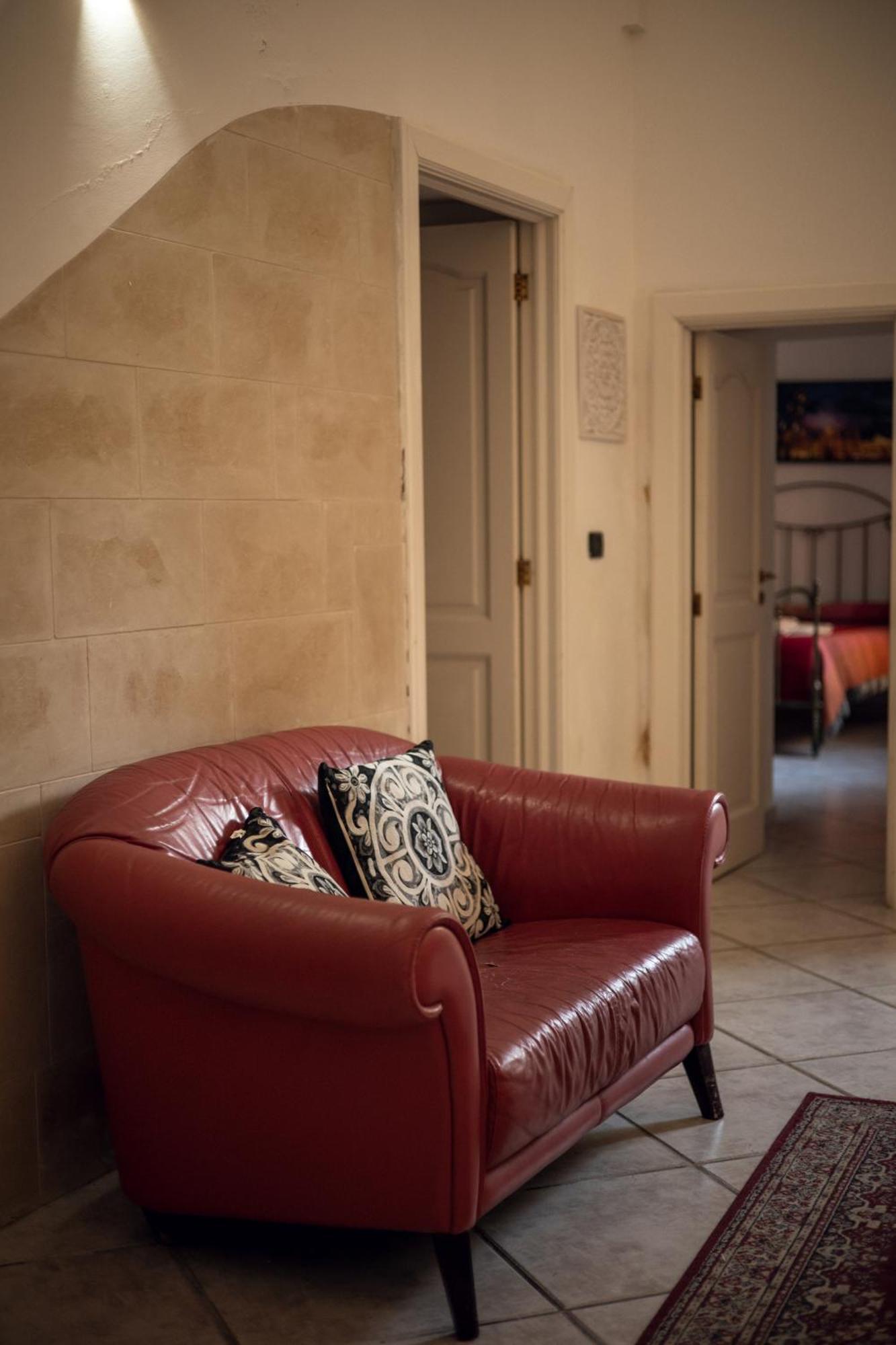 Mary Apt - Historical Residence- Лече Екстериор снимка
